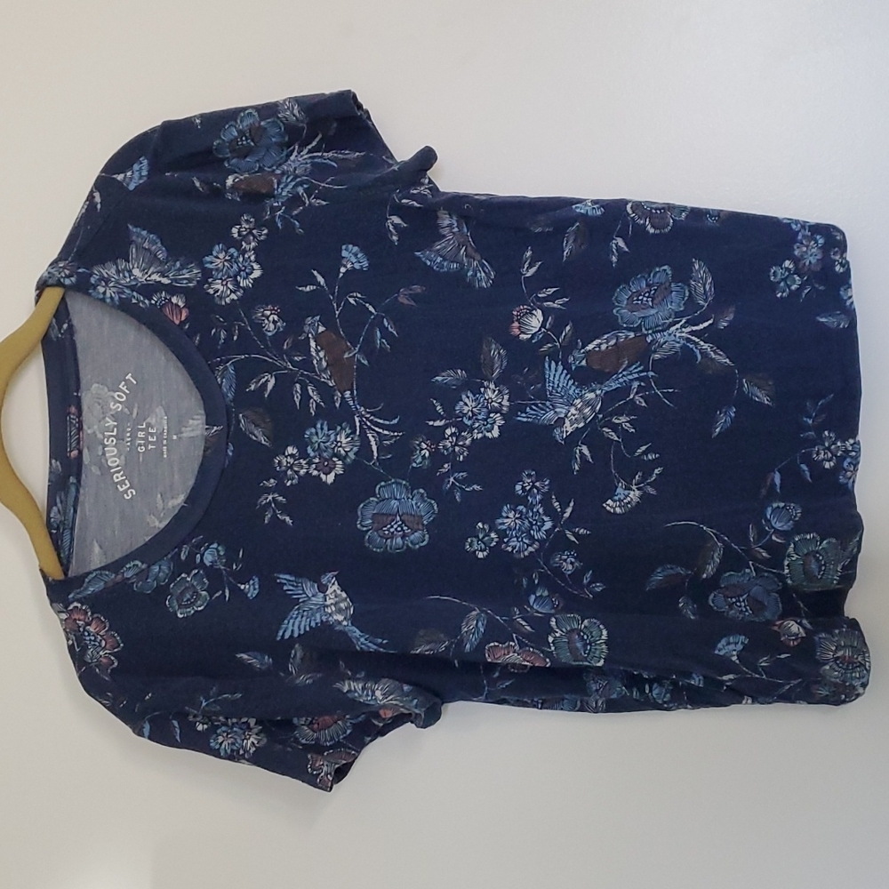 Aero short sleeve tee. Size medium.
